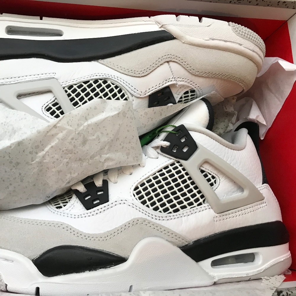 Jordan 4 Retro Military Black (GS)